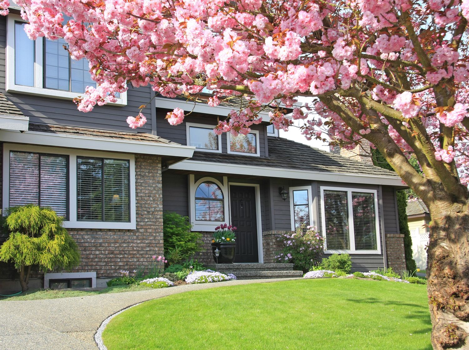 Home Maintenance Tips Spring Exterior2