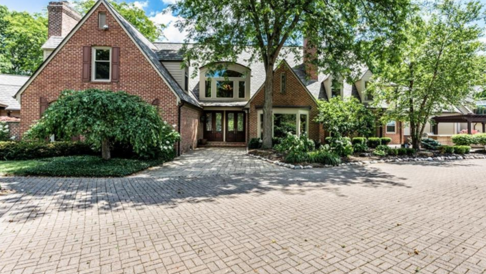 Luxury Homes for Sale in Indy